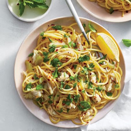 Crab, Fennel, and Basil Spaghetti